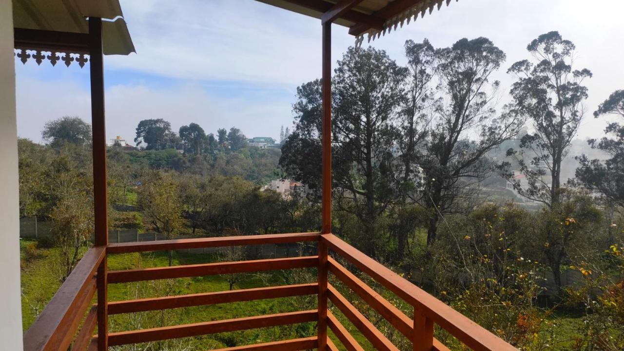 Pears Garden Royal Homestay *