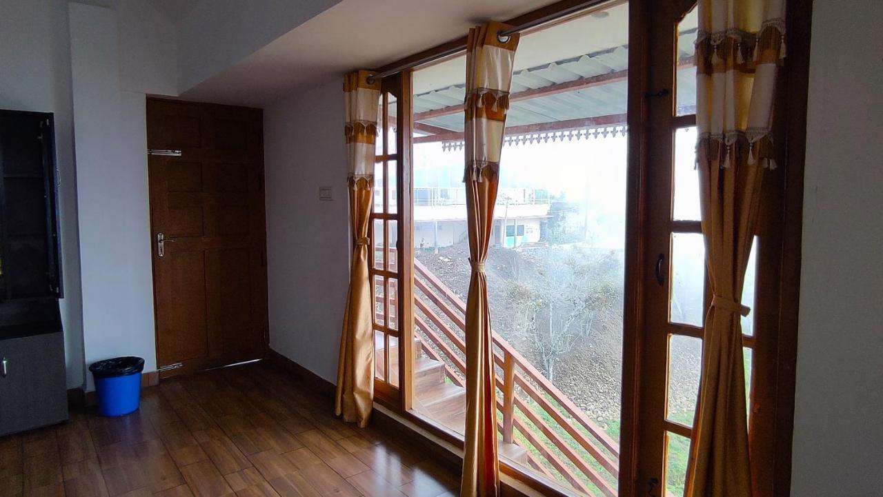 Pears Garden Royal Homestay *