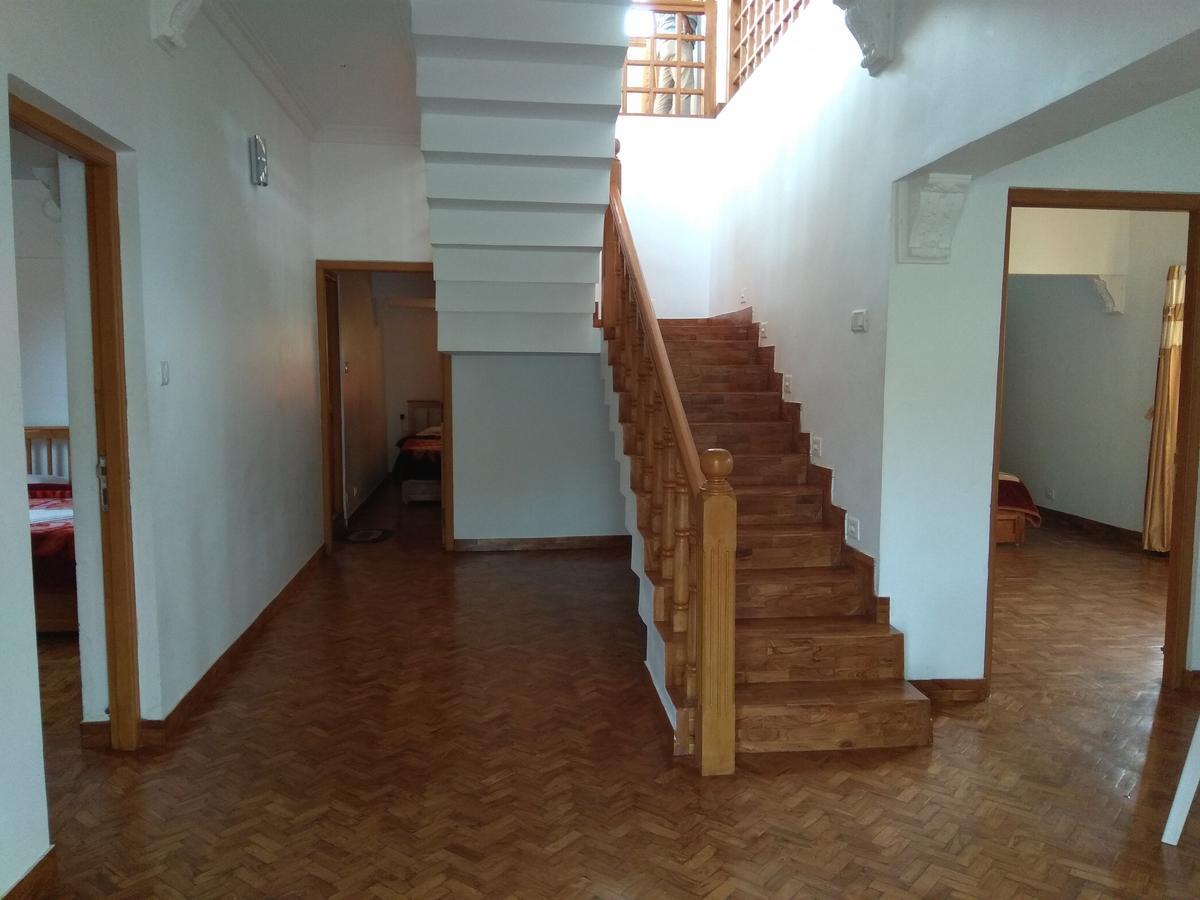 Homestay Pears Garden Royal